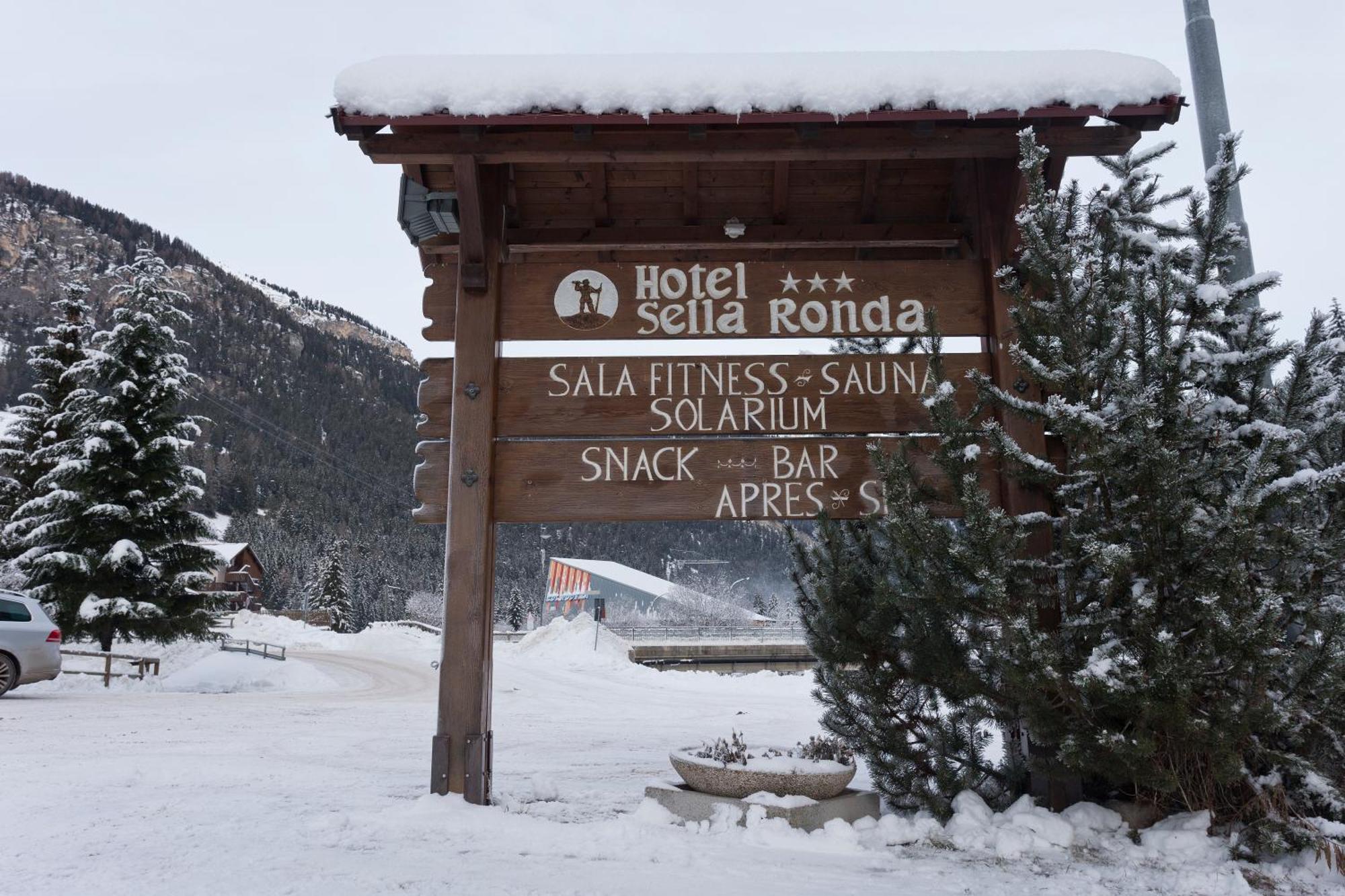 Hotel Sella Ronda Serenella Campitello di Fassa Exteriér fotografie